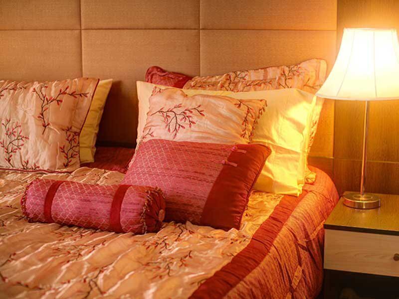 رزرو و خرید تور کیش هتل ایران با خدمات کامل و گشت جزیره بهمراه پرواز چارتری و منوی بوفه آژانس هواپیمایی آریا اوج پرواز م