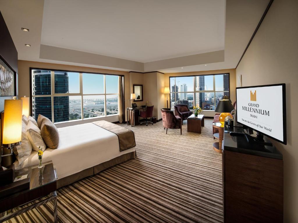  تور دبی با هتل ویو برج خلیفه 