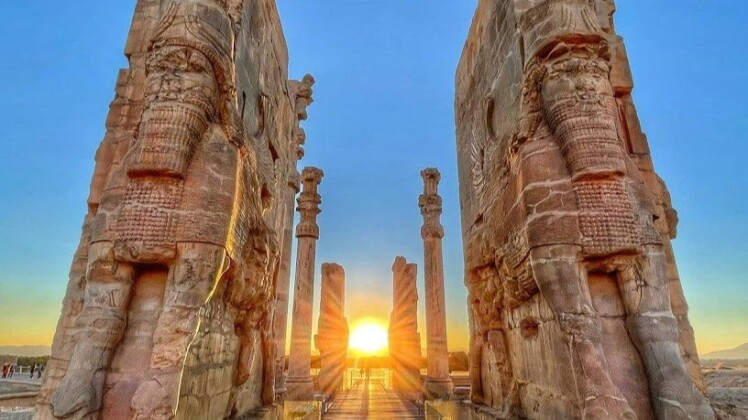 Shiraz Tour with Top 3, 4, 5-Star Hotels Air Land Package