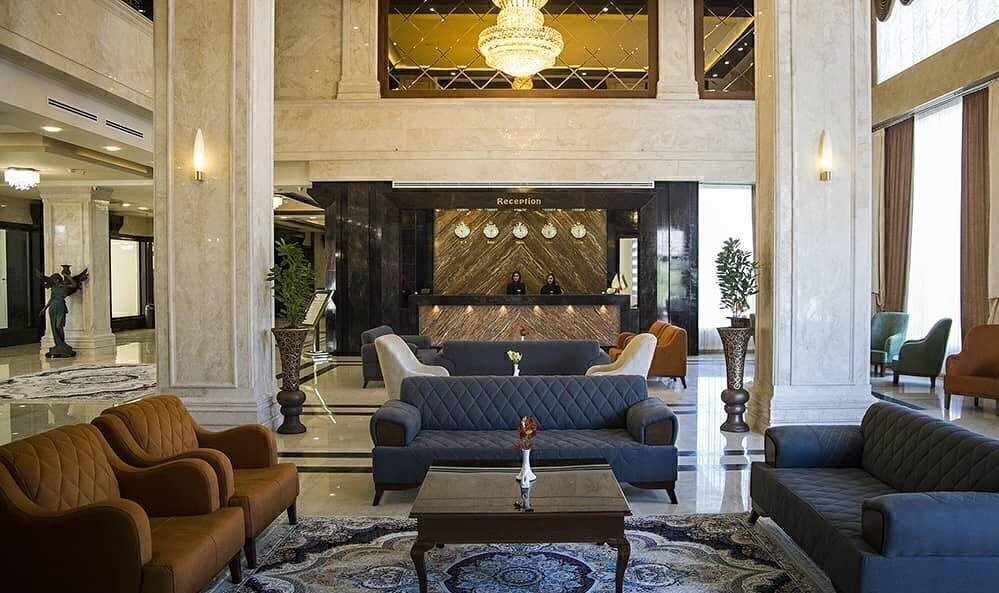 رزرو و خرید تور کیش هتل لیلیوم کیش با خدمات کامل و گشت جزیره بهمراه پرواز چارتری و منوی بوفه آژانس هواپیمایی آریا اوج پر