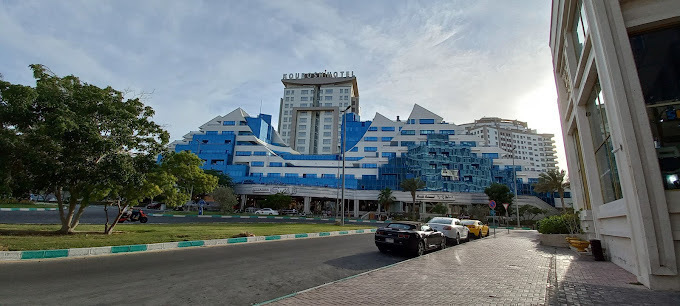 رزرو و خرید تور کیش هتل پارمیس کیش با خدمات کامل و گشت جزیره بهمراه پرواز چارتری و منوی بوفه آژانس هواپیمایی آریا اوج پر