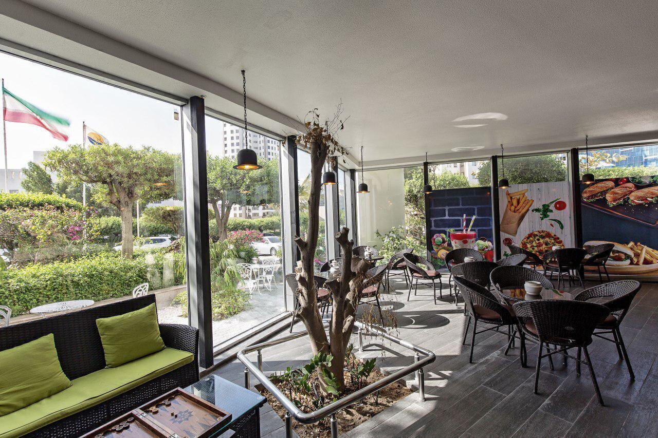  رزرو و خرید تور کیش هتل سان رایز با خدمات کامل و گشت جزیره بهمراه پرواز چارتری و منوی بوفه آژانس هواپیمایی آریا اوج پروا 