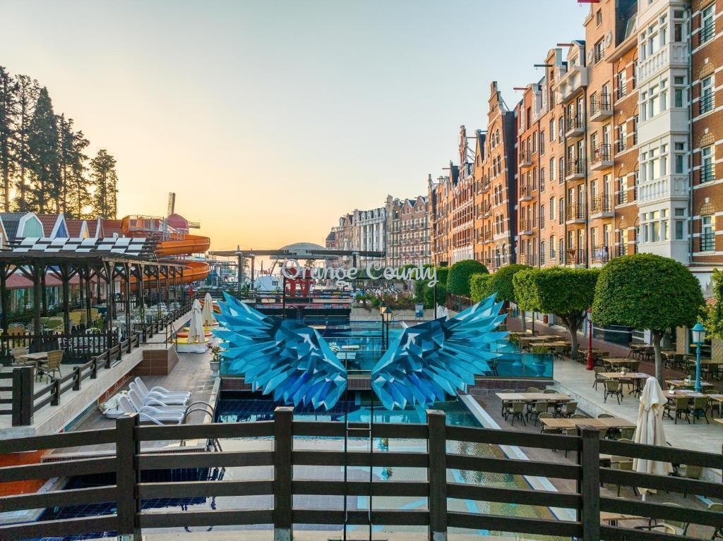 قیمت تور آنتالیا هتل اورنج کانتی کمر یوآل با پرواز مستقیم ترک چارتری و لحظه آخری آژانس هواپیمایی آریا اوج پرواز