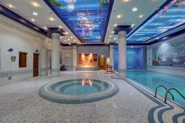 رزرو و خرید تور کیش هتل شایگان کیش با خدمات کامل و گشت جزیره بهمراه پرواز چارتری و منوی بوفه آژانس هواپیمایی آریا اوج پر