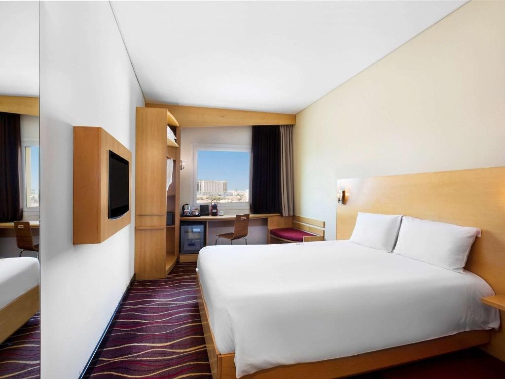 عکس هتل آیبیس عمان