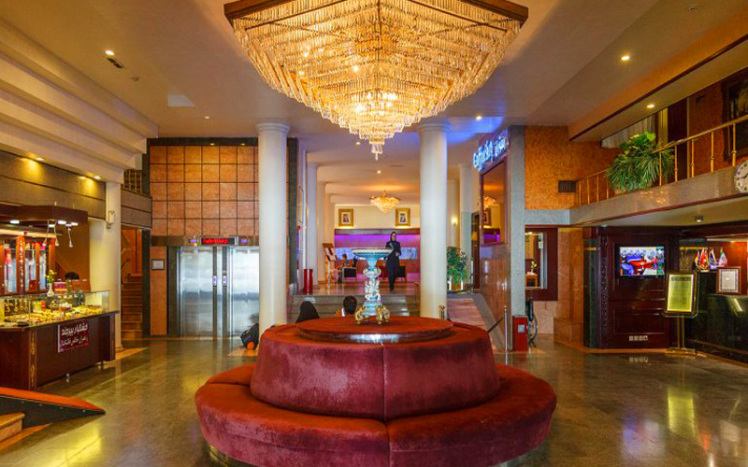 تور مشهد با قطار 6 تخته و 4 تخته فدک و دربستی و اتوبوسی اقامت در هتل های نزدیک حرم امام رضا با خدمات صبحانه ناهار و شام 