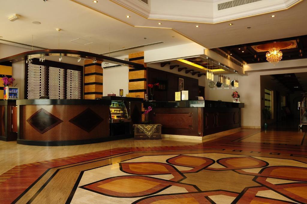  بهترین قیمت تور عمان هتل لارزا 