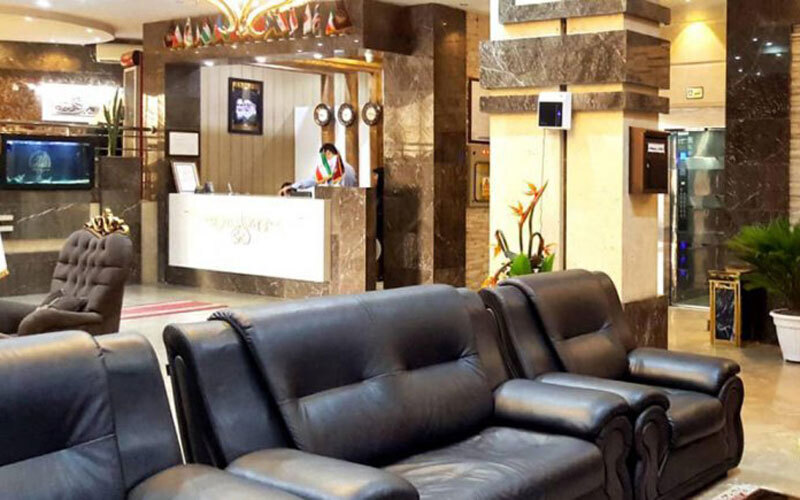  تور هوایی مشهد هتل انقلاب 
