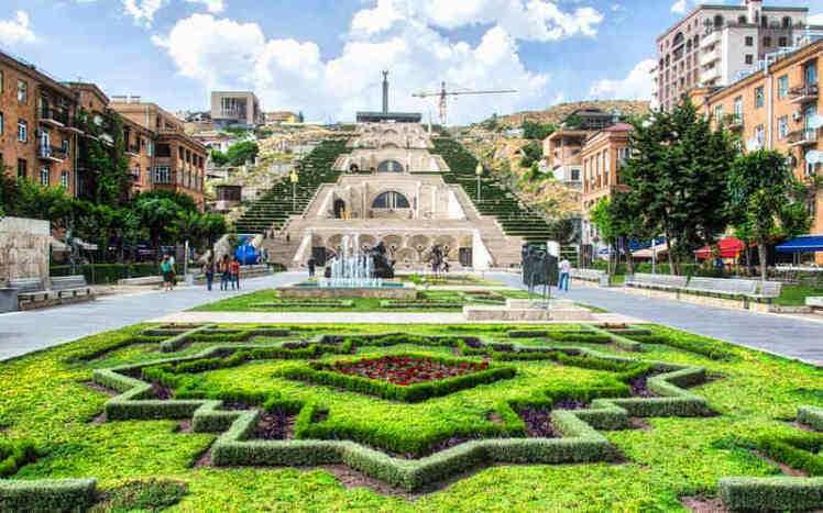 تور-ارمنستان-ایروان-زمینی-و-هوایی-با-قطار-گروهی-هتل-4-روزه-و-7-روزه-آژانس-مسافرتی-آریا-اوج-پرواز