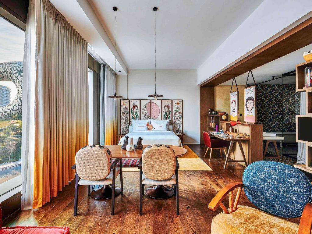 هزینه تور دبی هتل 25 ساعت وان سنترال