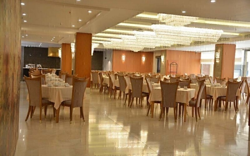  تور لحظه آخری مشهد هتل 4 ستاره سارینا 