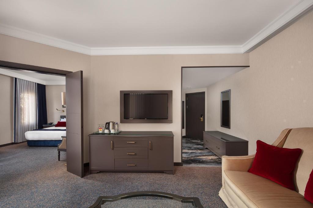 تور ارزان قیمت استانبول از کرج