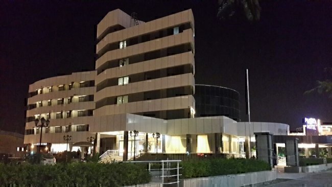 عکس ساختمان هتل پارمیدا کیش