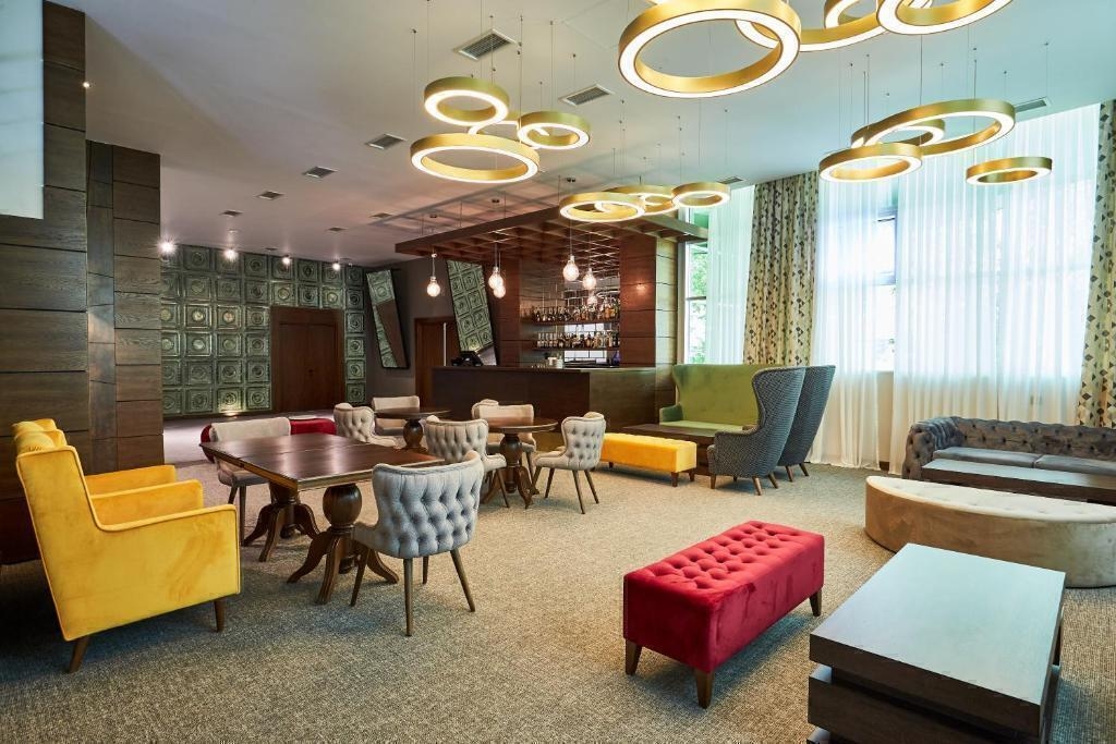  تور تفلیس هتل گرین تاور 