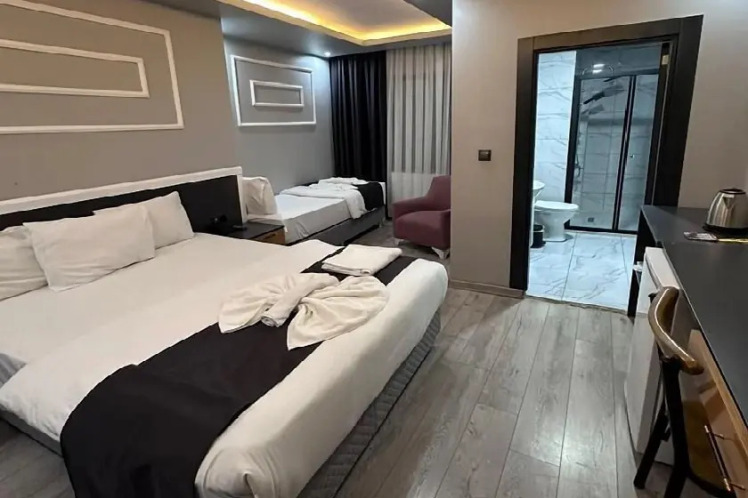 تور-وان-هتل-کامفورت-سوئیت-اتاق-عکس-لابی-رستوران-موقعیت-آدرس