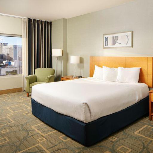 عکس اتاق های هتل پلاتینیوم عمان