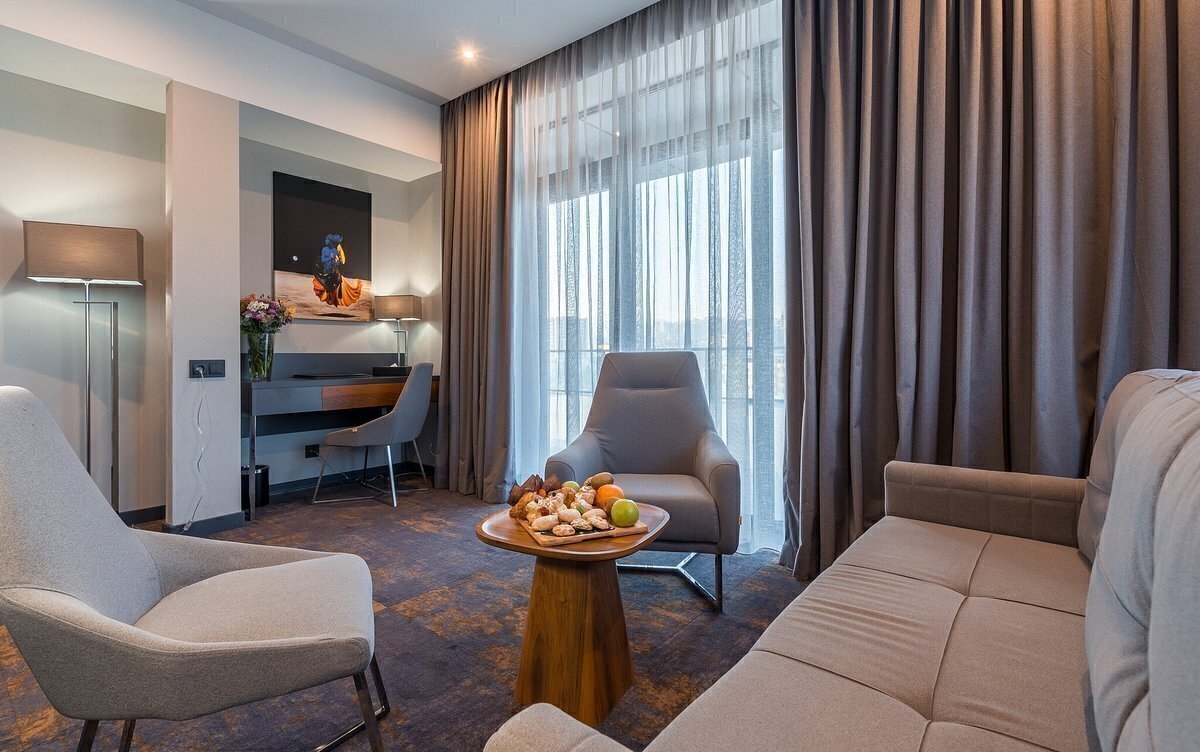  قیمت تور تفلیس هتل اونیکس 