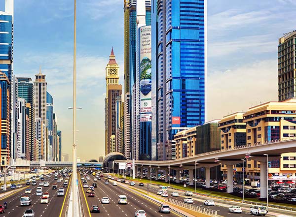 دبی خیابان شیخ زاید | شاهراه اصلی در منطقه تجاری دبی