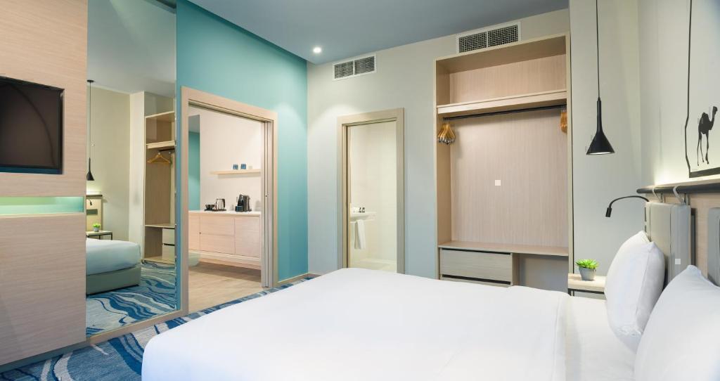  تور عمان هتل سوئیس بلین ویژه تعطیلات عید 