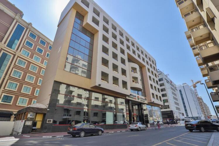 عکس هتل سان اند سند دبی
