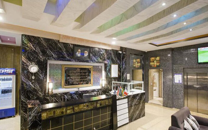 تور هوایی مشهد ویژه عید فطر از کرج