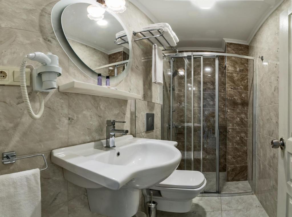 تور انگشت نگاری استانبول هتل ولید ویژه نوروز