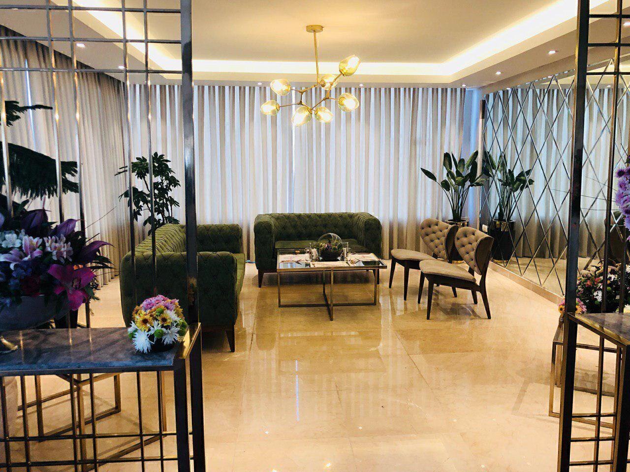 رزرو و خرید تور کیش هتل ایران با خدمات کامل و گشت جزیره بهمراه پرواز چارتری و منوی بوفه آژانس هواپیمایی آریا اوج پرواز م