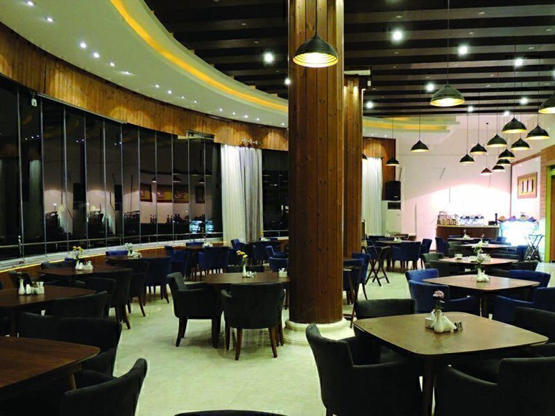 تور کیش هتل ترنج کیش + عکس