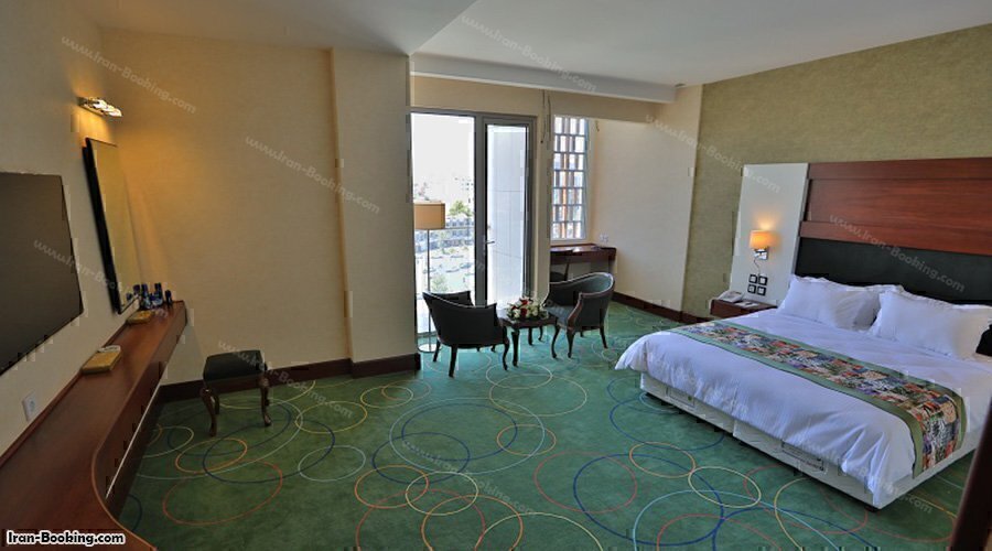  تور مشهد هوایی هما پنج ستاره بهمراه عکس و لوکیشن و نظرات مسافران با پرواز لحظه آخری ارزان اقامت در هتل و هتل آپارتمان ن 