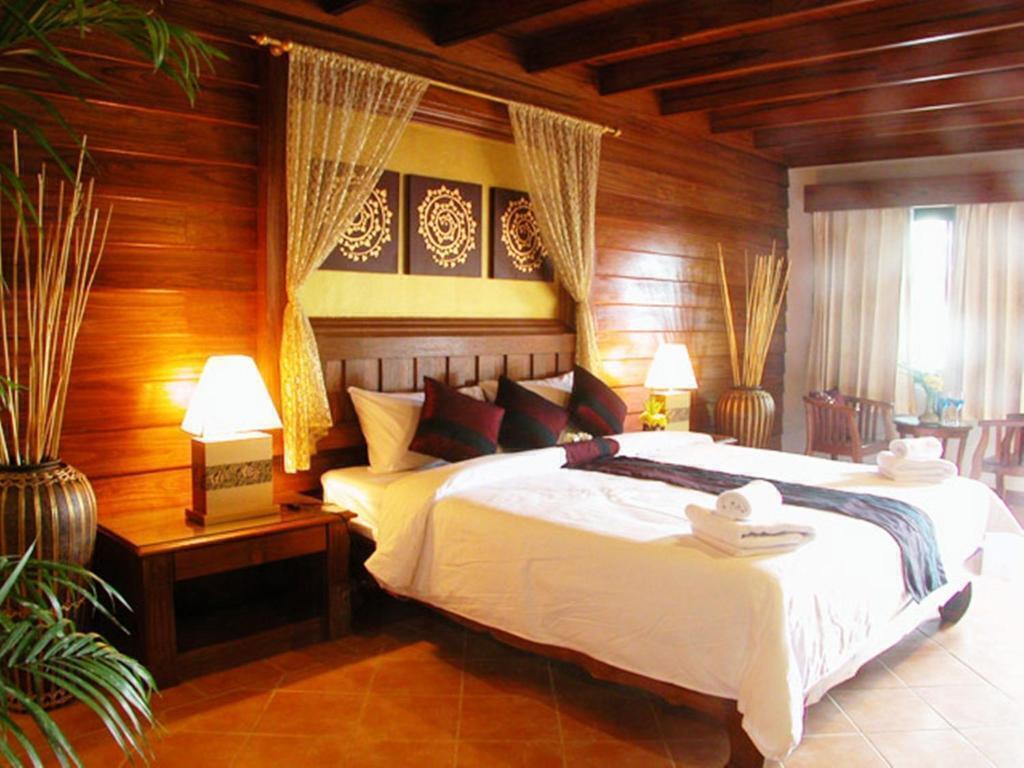 عکس هتل در پوکت با استخر