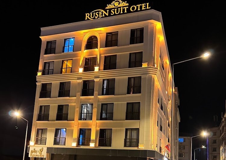 Rusen Suite van hotel هتل روشن سوئیت وان