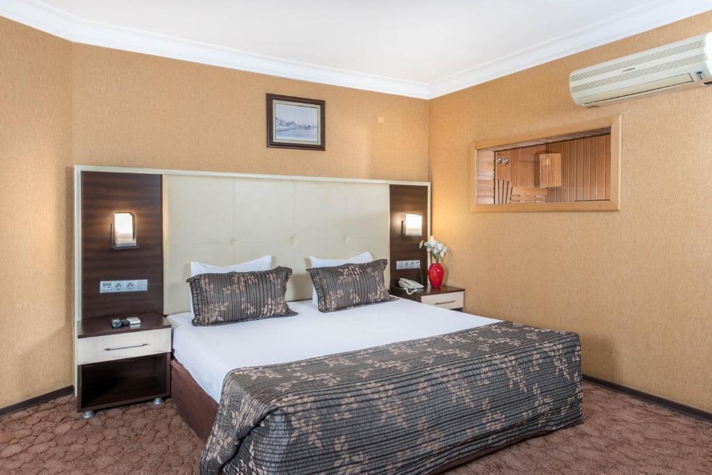 هتل 4 ستاره ایسمیرا