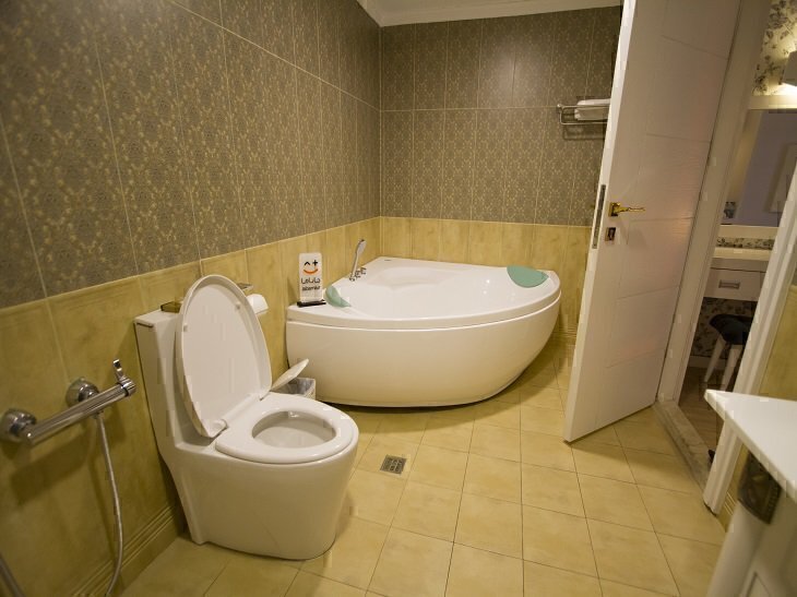 تور کیش هتل ترنج کیش + عکس