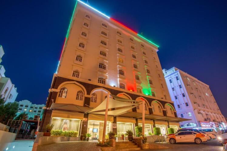 قیمت تور ارزان عمان لحظه آخری هتل سزار ویژه نوروز 1403