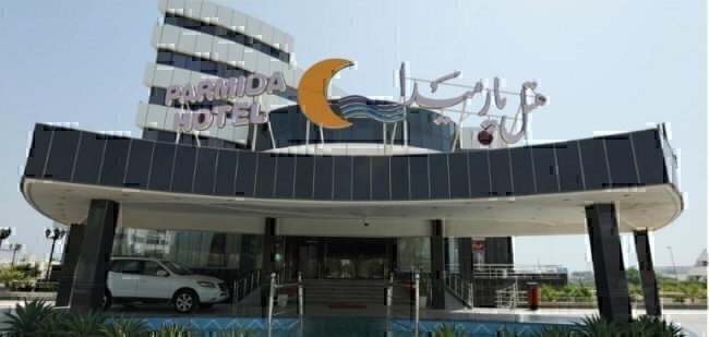عکس ورودی هتل پارمیدا کیش