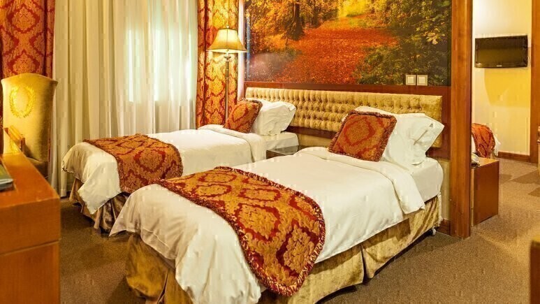 تور مشهد هوایی هتل درویشی پنج ستاره بهمراه عکس و لوکیشن و نظرات مسافران با پرواز لحظه آخری ارزان اقامت در هتل و هتل آپا