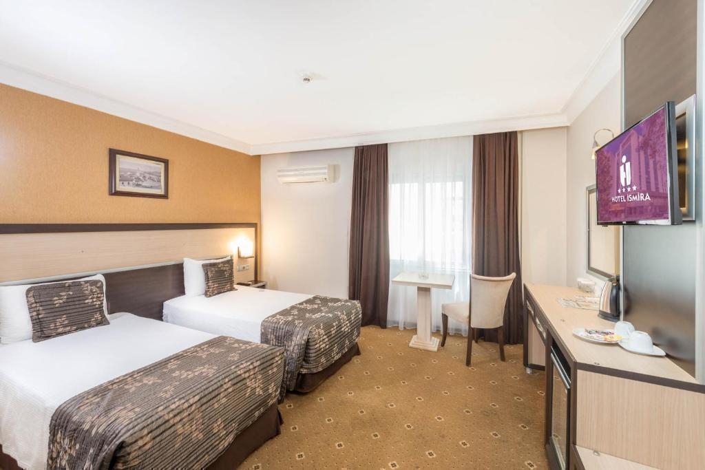 قیمت هتل ایسمیرا