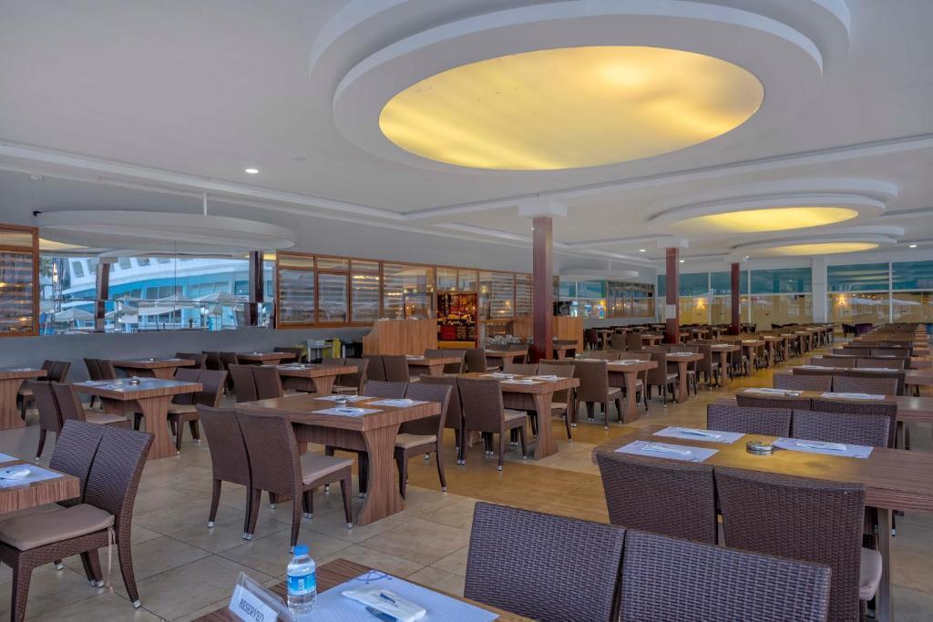 تور آنتالیا ویژه اردیبهشت