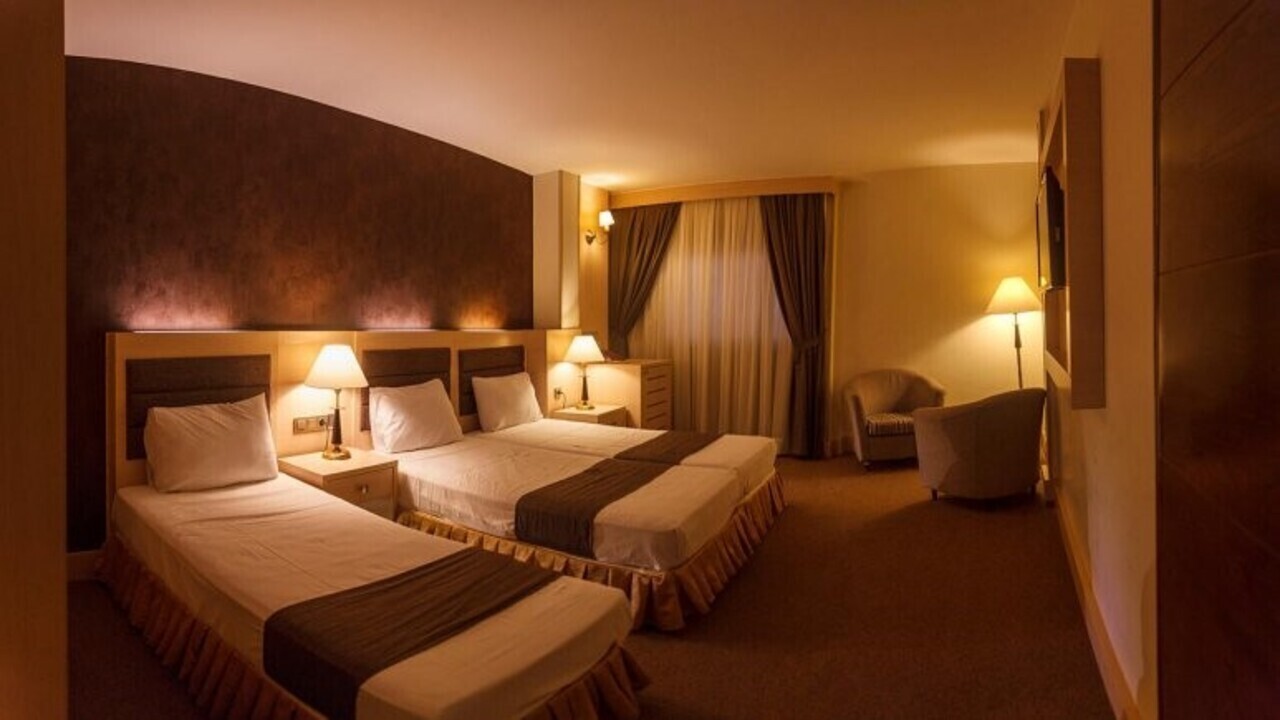 تور مشهد زمینی با قطار ویژه عید فطر 1405