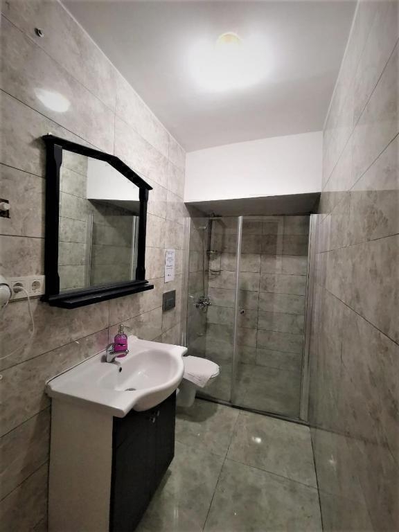 تور انگشت نگاری کانادا