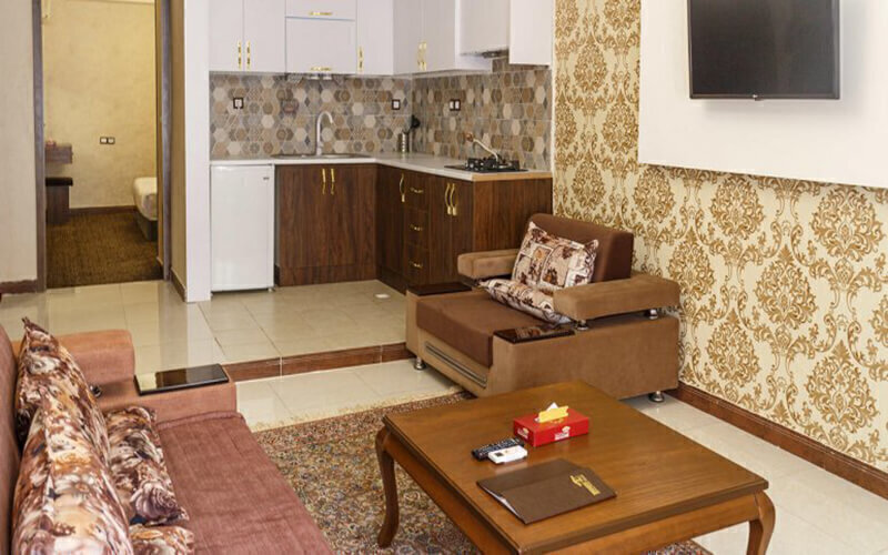  تور شیراز هتل 3 ستاره 