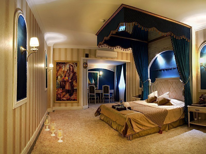  تور مشهد هوایی هتل بین المللی قصر مشهد پنج ستاره بهمراه عکس و لوکیشن و نظرات مسافران با پرواز لحظه آخری ارزان اقامت در 