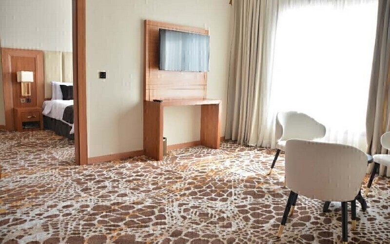  تور لحظه آخری مشهد هتل سارینا 