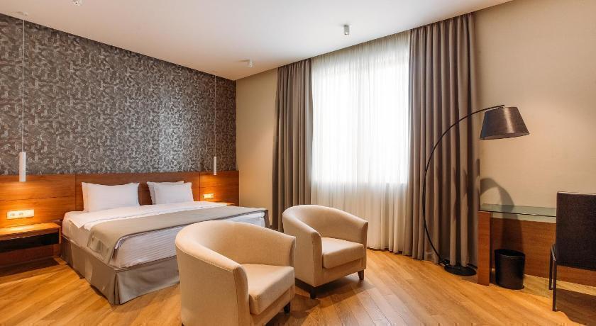 تور تفلیس هتل 4* تفلیس تاور