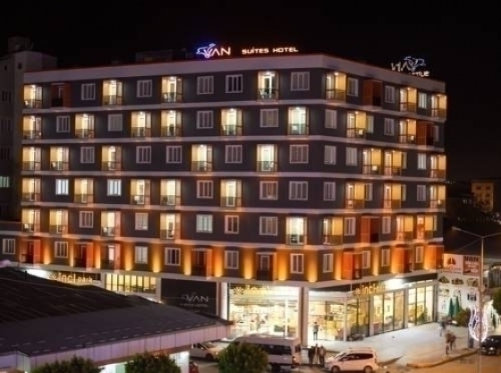 تور خرید از وان ترکیه ویژه بلک فرایدی ترکیه در تاریخ برگزاری از طریق آژانس هواپیمایی آریا اوج پرواز کرج