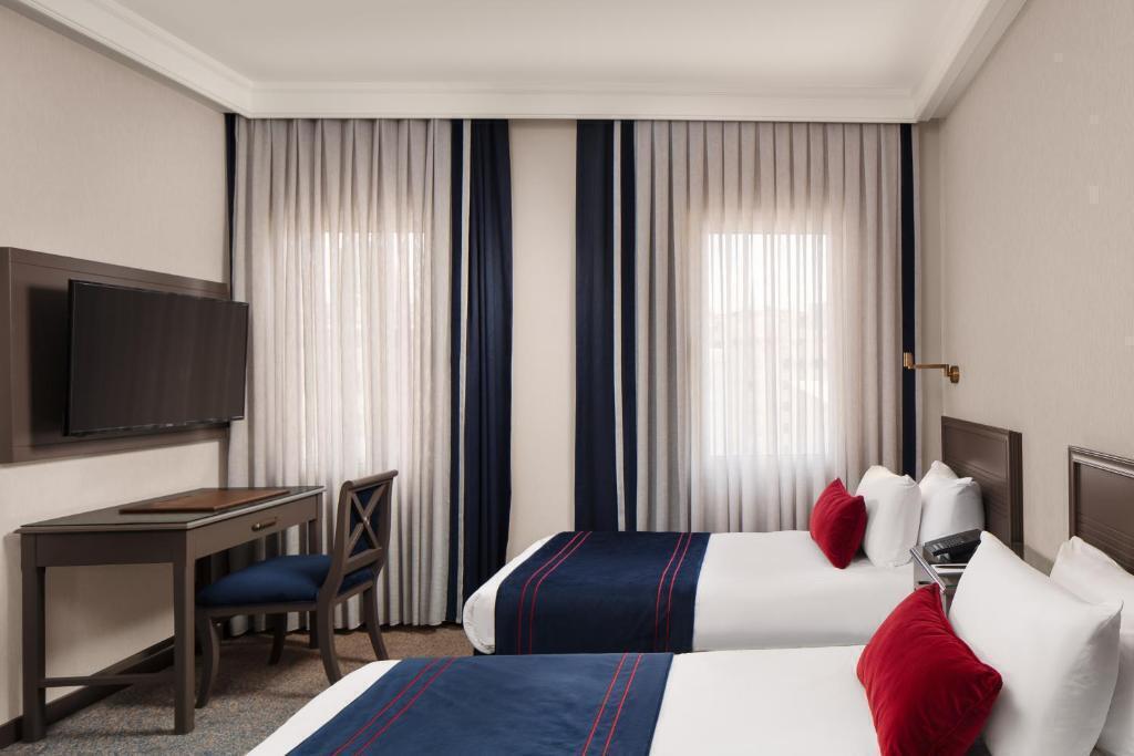 هزینه تور استانبول هتل گرند جواهر