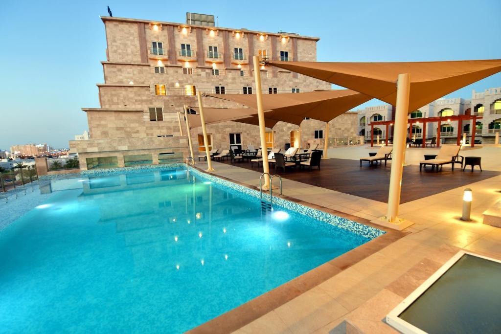  مناسب ترین تور عمان هتل لواتیو 