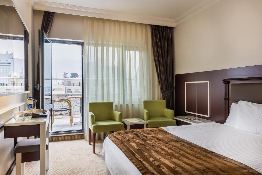 تور استانبول هتل سه مینال