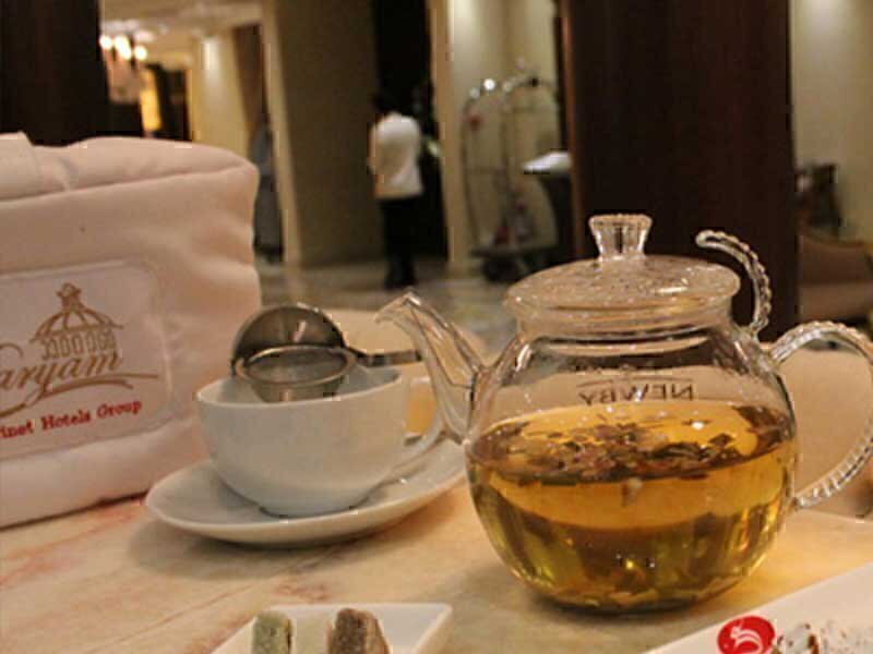 رزرو و خرید تور کیش هتل سورینت مریم با خدمات کامل و گشت جزیره بهمراه پرواز چارتری و منوی بوفه آژانس هواپیمایی آریا اوج پ