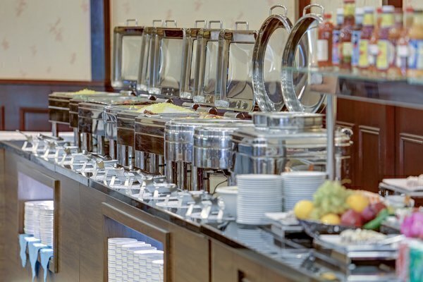 رزرو و خرید تور کیش هتل شایگان کیش با خدمات کامل و گشت جزیره بهمراه پرواز چارتری و منوی بوفه آژانس هواپیمایی آریا اوج پر